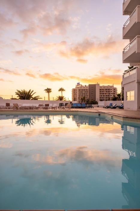 Ponderosa ap 6 pool and beach Costa Adeje