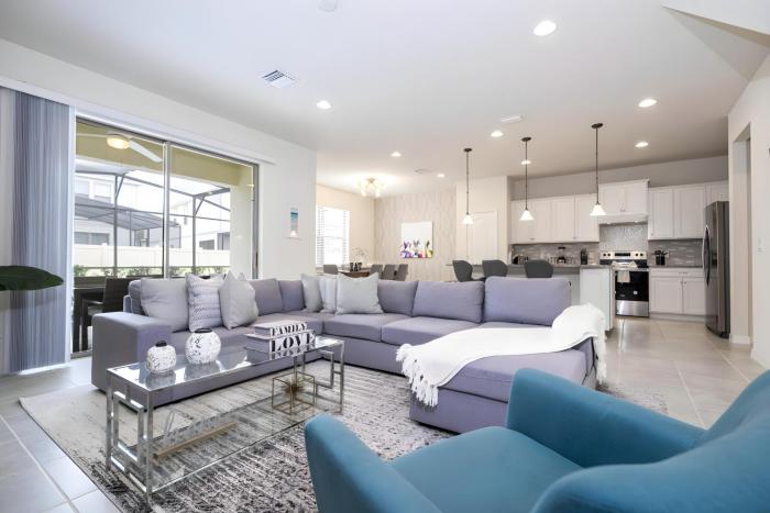Dream House with Private Pool Close to Disney 2470