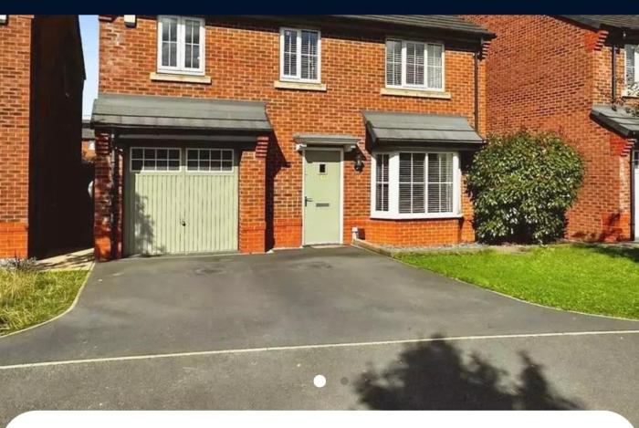 19 Dorchester Road cottam PR4 0PN