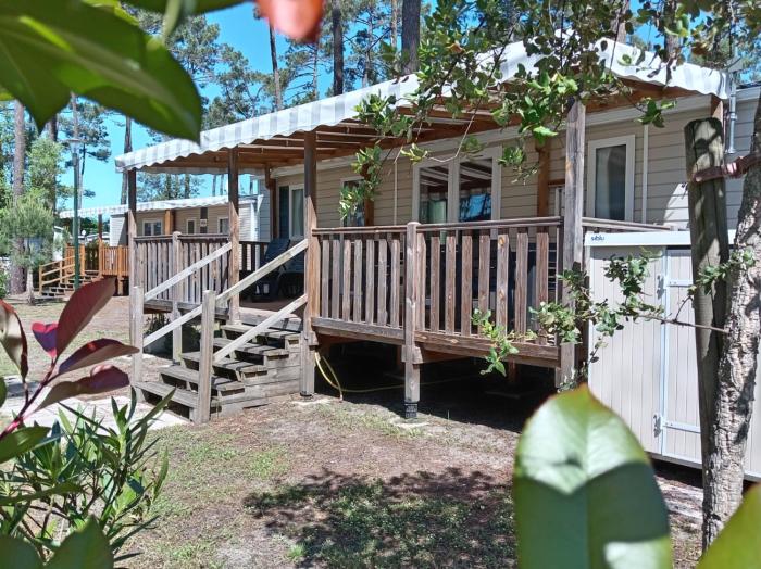 MH 511 3chambres et 2 salles de bain dans camping 4 étoiles