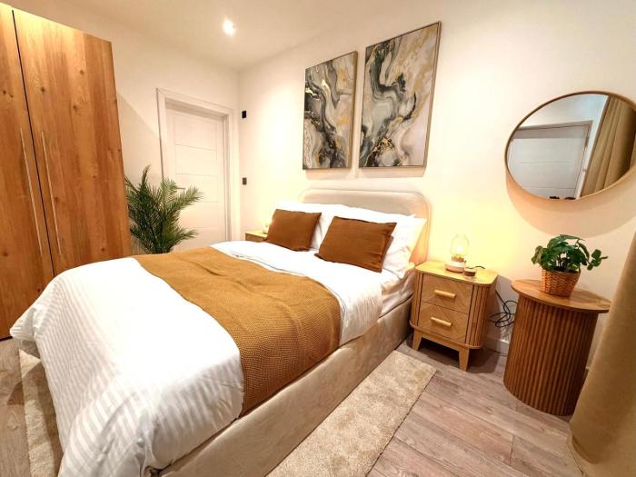 Modern En-suite Room, Near Wembley Stadium, Gladstone Park, Hampstead Heath, Brent Cross Shopping Centre - 1