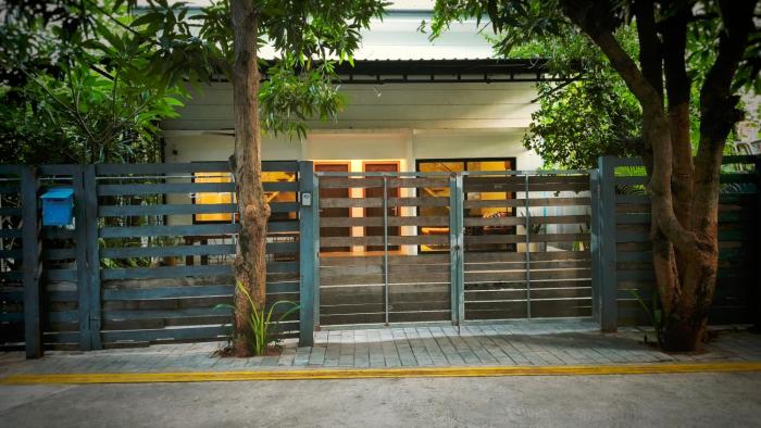Cozy & Spacious 2BR Private House