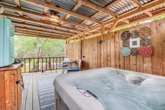 Cypress Paradise - Guest House