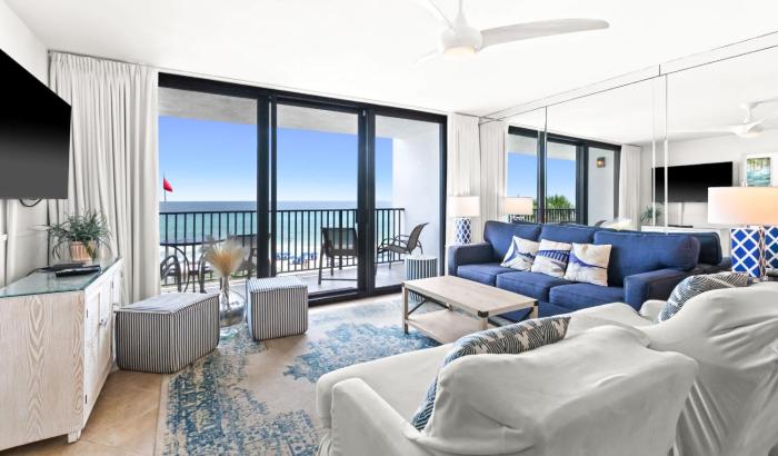 One Seagrove Place 0301