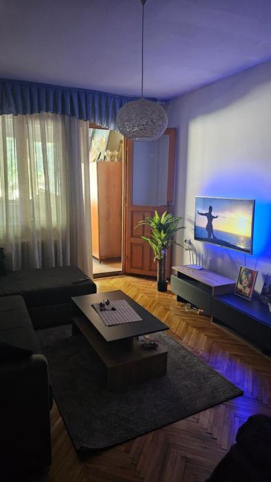 Yugoslav Retro Stay - Skopje Edition