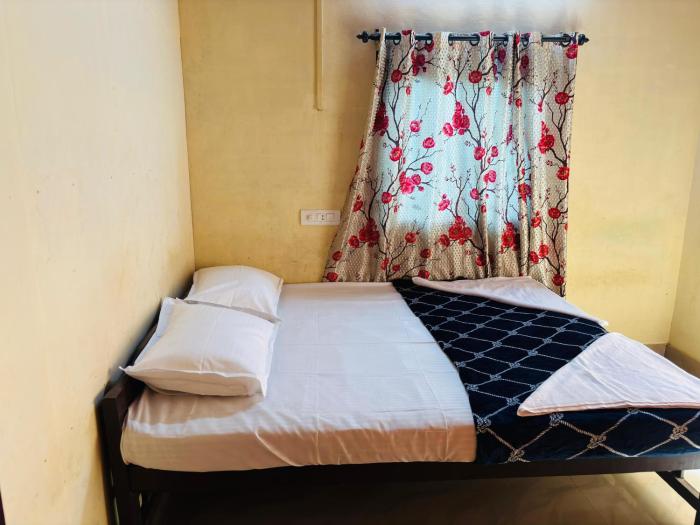Lake Side Homestay