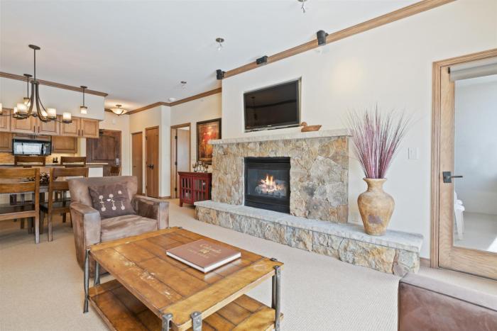 Borders Lodge U207 2BD Beaver Creek Ski-In, Ski-Out Condo