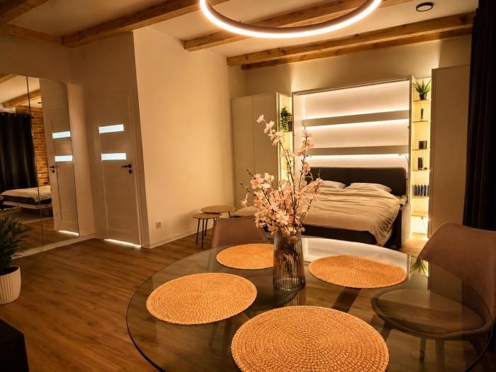 Apartament przy Warcie