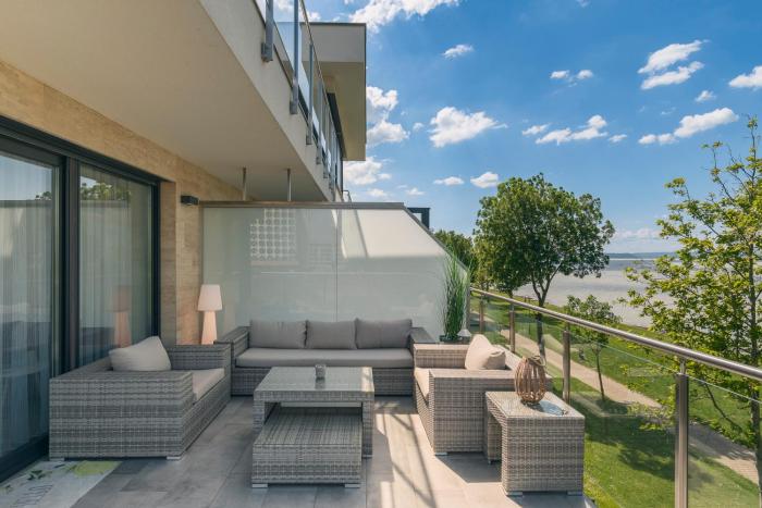 Balaton Bliss Lakefront Apartment