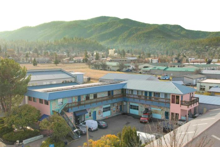 Ashland Commons Hostel