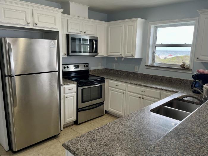 Beachgate Condo Suites and Hotel 521 - 522a - 522b condo