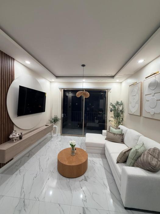 Genesis at The Onyx Modern Apt in Heart of Kingston City