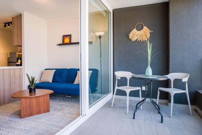 Chic Las Condes Apt Pool & Views Ideal For 3
