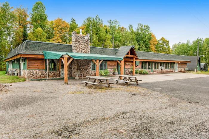 The Bear Lodge