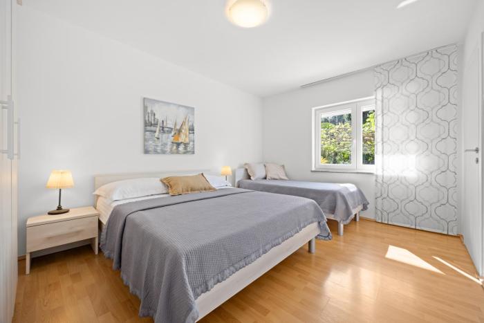 Apartment With a Garden