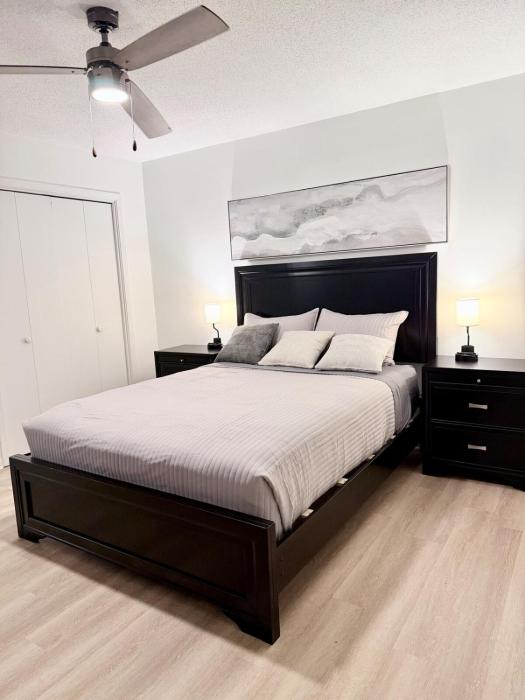 Renovated Condo Near UAB & Downtown, Free parking