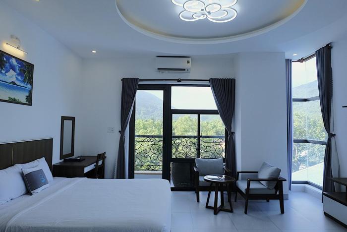 Nam Hai Hotel