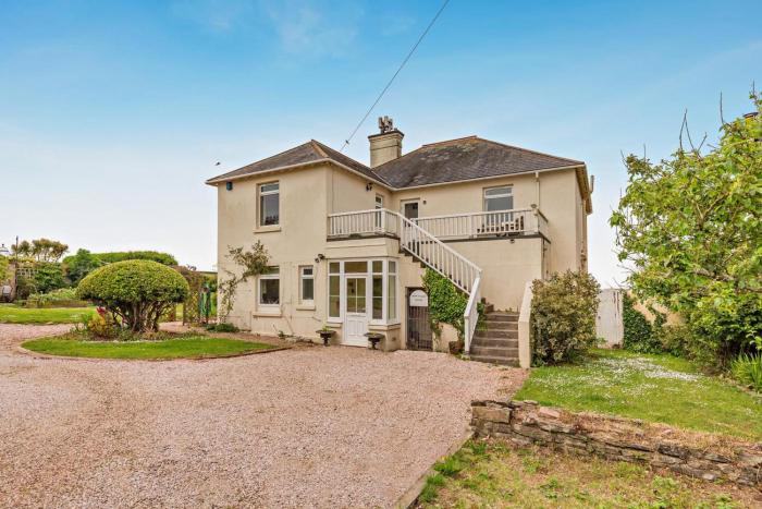 4 Bed in Galmpton oc-h34756