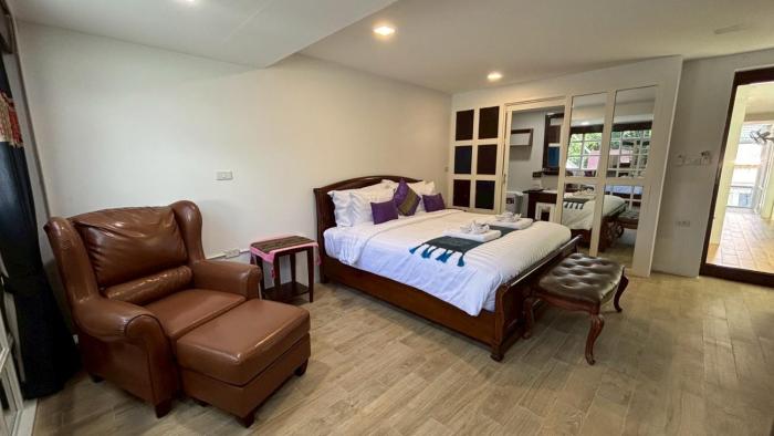 Andalay House