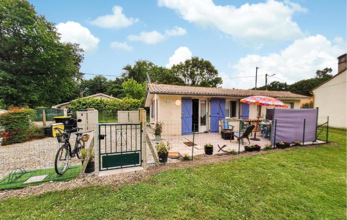 1 Bedroom Stunning Home In Saint-Vivien-De-Médoc