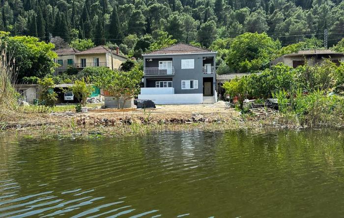 4 Bedroom Stunning Home In Mihalj