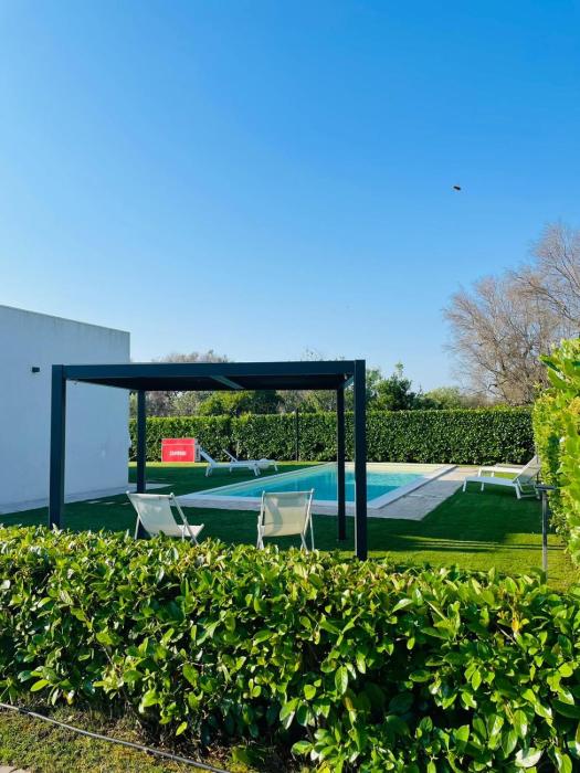 Villa Eufriama - Pool, Garden and Sports Area