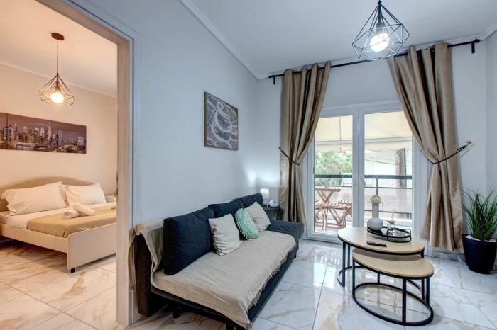 Fresh 1 Bd Apartment with Balcony in Thessaloniki