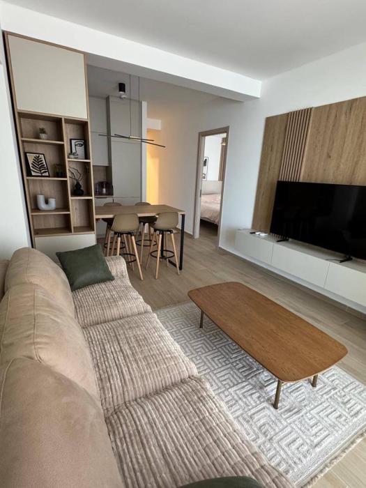 Sunny apartment Becici