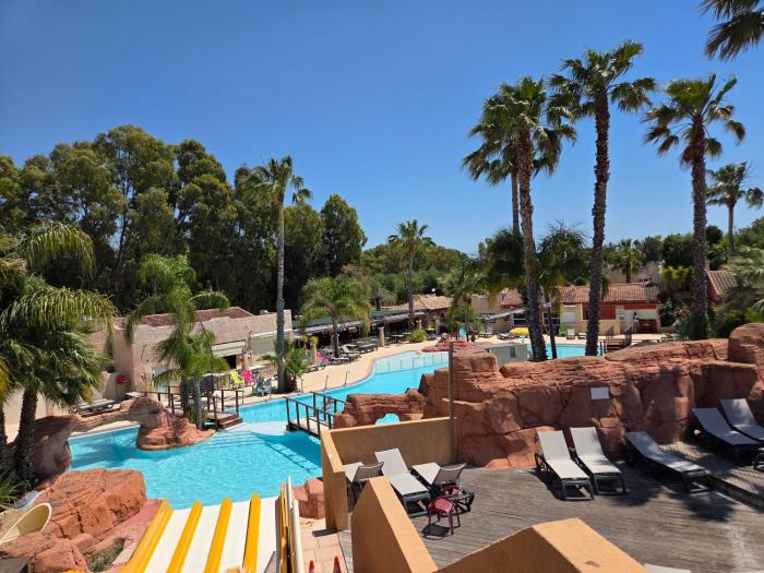 SUPER CAMPING 4 étoiles Parc aquatique à 300m de la mer