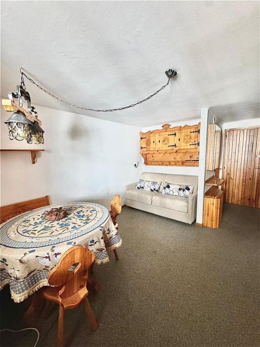 Apartment in Cervinia, 50 meters from the ski slopes and garage