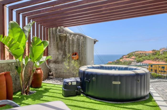Freitas Paradise, a Home in Madeira