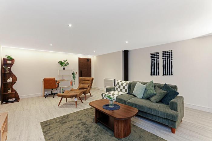 Perfect Booking 2 Bed Flat with Gym & Cinema