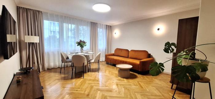 Harbor Pulse Apartment