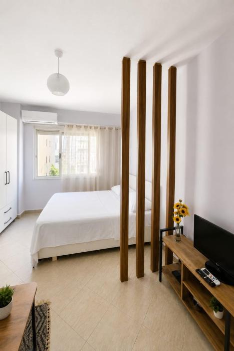 Sunflower Apartment
