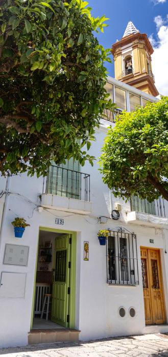 Old Town, Historic Townhouse, Rooftop and Courtyard
