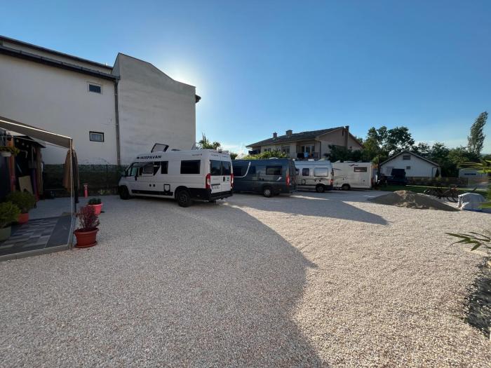 Rivers Fisherman Camp Motorhome &CamperVan
