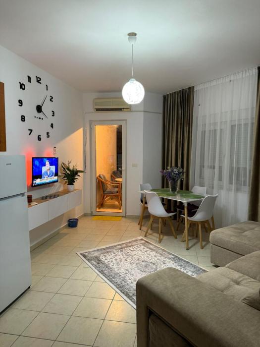 Alvi Apartments