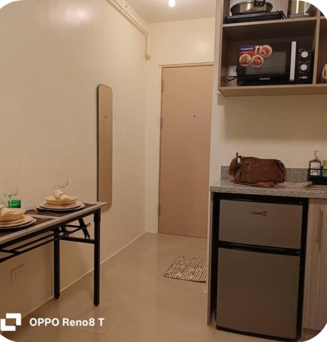 GoldyRich Staycation Place-Urban Deca Tower Cubao