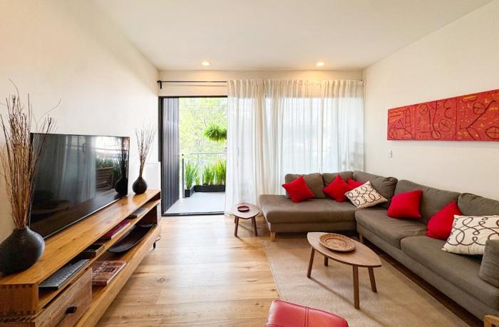 Spacious and bright 3-bedroom apartment in Roma Norte