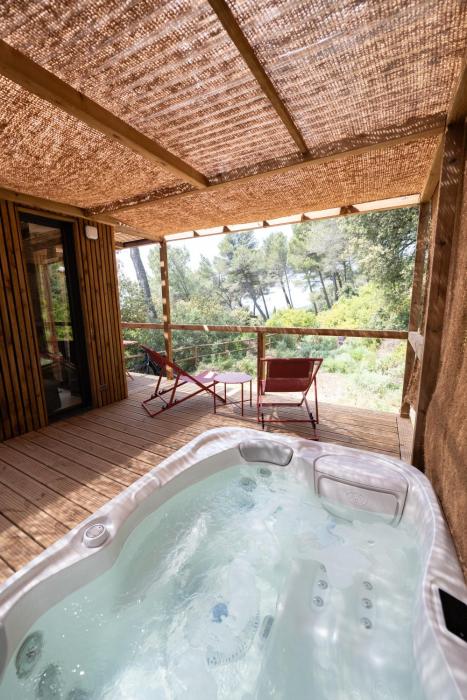 Le Chant des Pins Lodge & Spa Aqueduc de Roquefavour