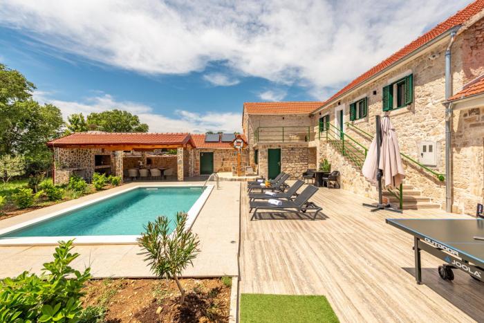 Villa Zvonimir ZadarVillas