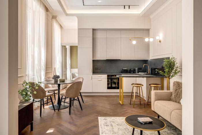 Diamond Boulevard Residence