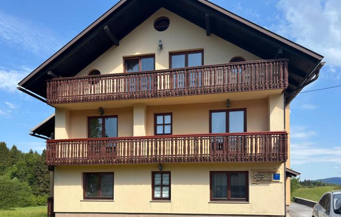 Amazing Apartment In Trsce With Sauna