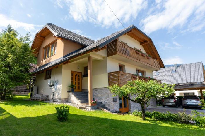 Apartma Velesa