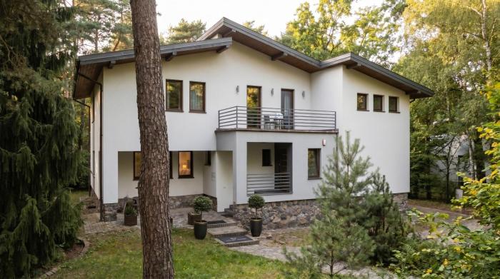Golden Villas Forest Spa Retreat - Jacuzzi & Sauna