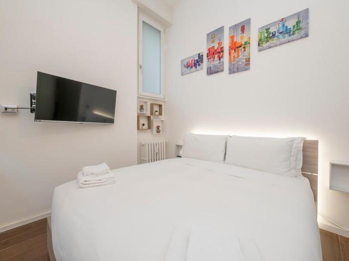 Xenia Milano - 3 rooms apt at Via Vincenzo Vela 14