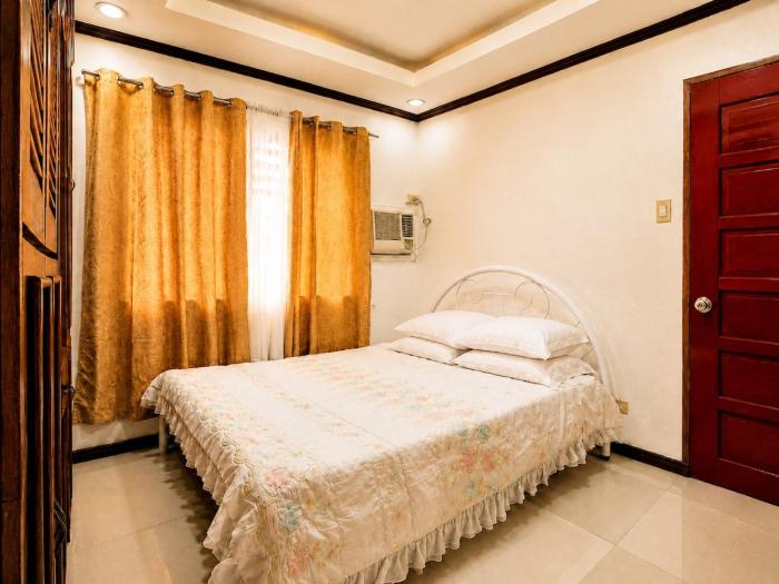 The White Rose Suite