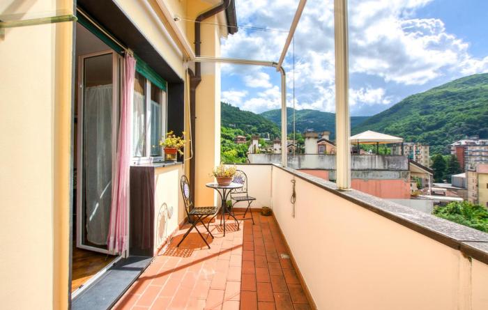 2 Bedroom Lovely Apartment In Genova
