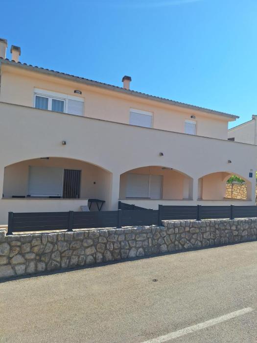 Holiday House Snjezana