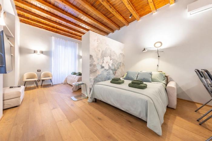 Downtown luxury Sleeps 4, Crocetta, 8 min from the Duomo
